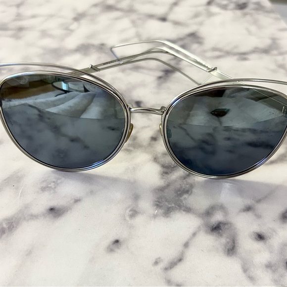 Dior Sunglasses - Picture 3 of 3